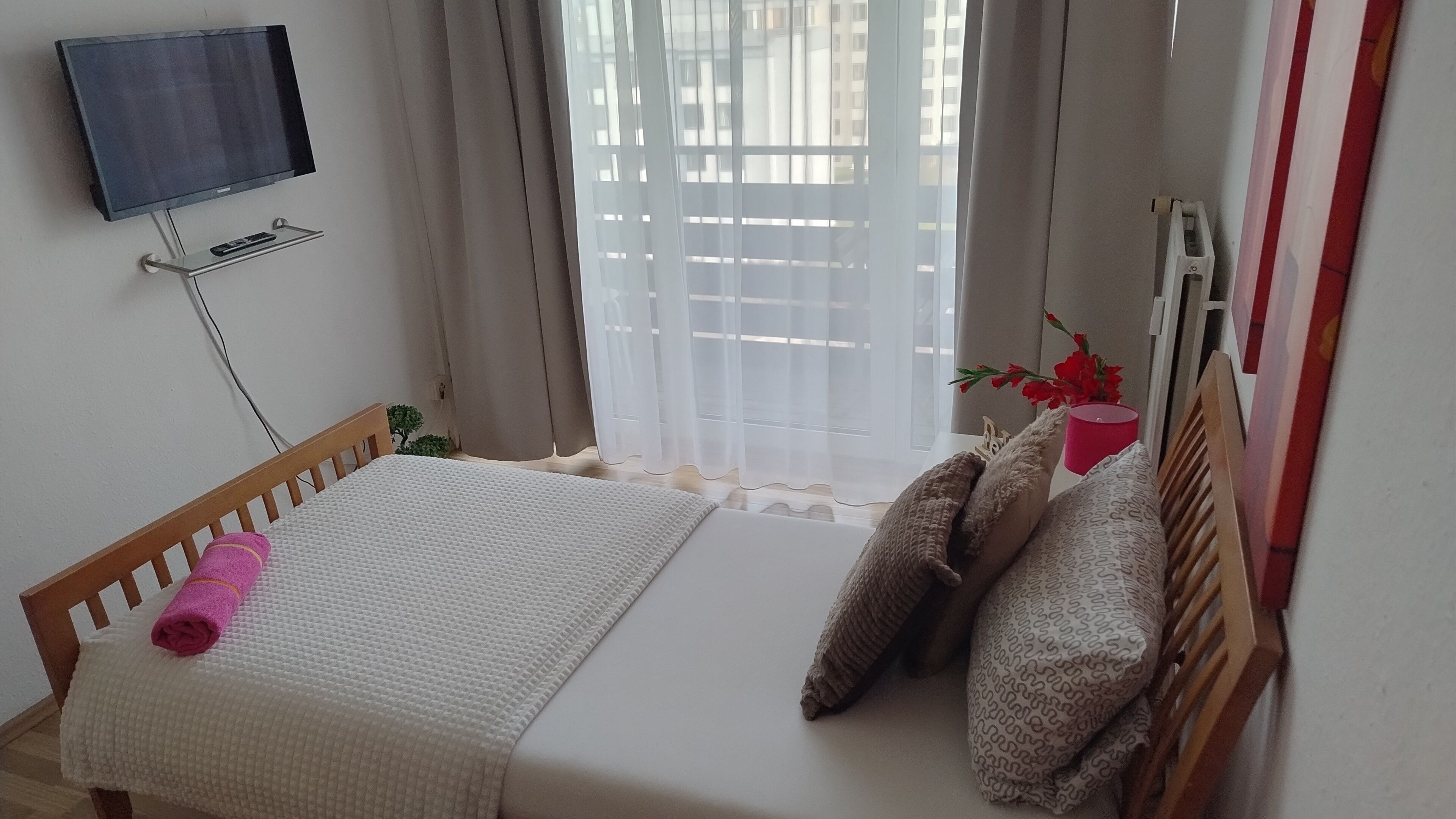 1 bedroom, WiFi, bed sheets