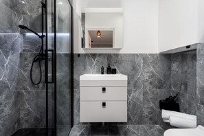 Bathroom - Malila Apartments Cracow Grzegórzecka 15 (Kraków)