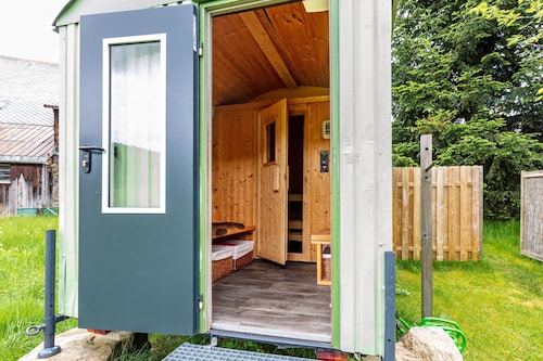 Apartment „Bachrainhof 1“ mit Bergblick, privatem Garten und WLAN