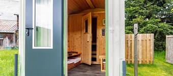 Apartment 'Bachrainhof 1' with Mountain View, Private Garden and Wi-Fi