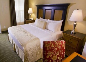 4 bedrooms, desk, iron/ironing board, free WiFi