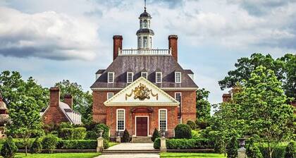 Kids LOVE it here! Hilton Powhatan Resort 4BDR. Pools, tennis, game room.