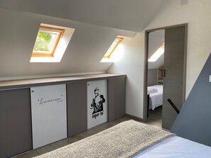 2 bedrooms, WiFi, bed sheets