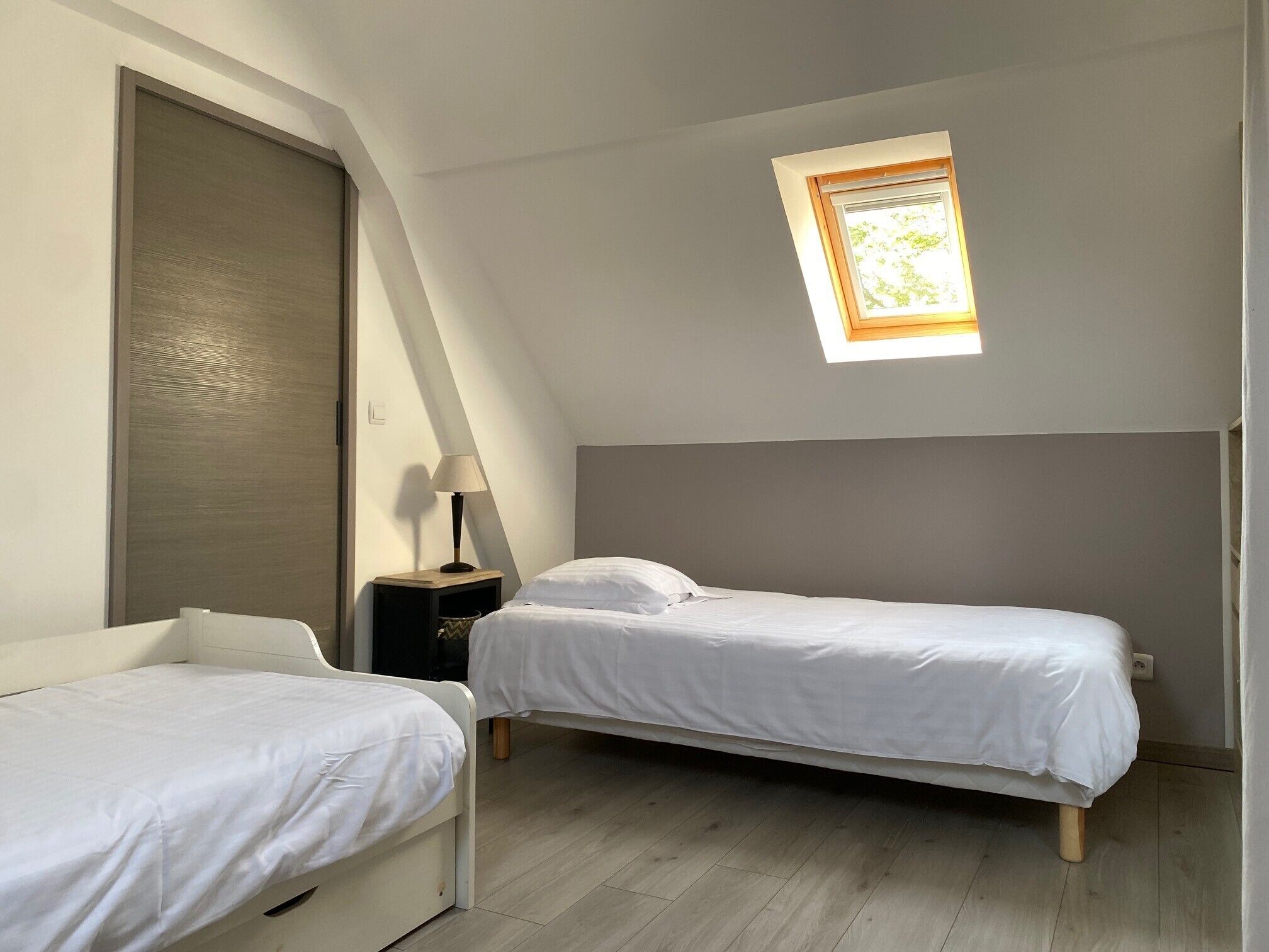 2 bedrooms, WiFi, bed sheets