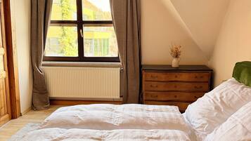 2 chambres, bureau, accès au Wi-Fi (inclus), literie fournie