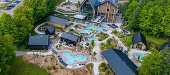 Horseshoe Valley Resort ,KING Bd 55”Tv Spa Skiing