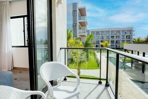 Property grounds - 2 Bedrooms with Pool View (Punta Cana)