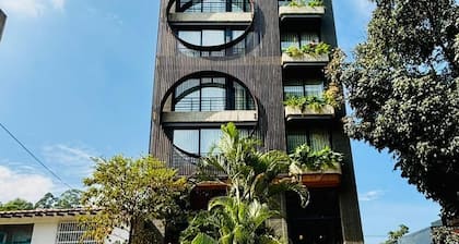 Hotel Iconik