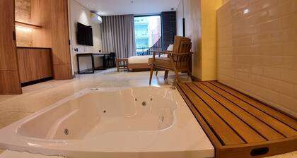 Hotel Iconik