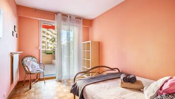 2 chambres, fer et planche Ă repasser, Wi-Fi, draps fournis