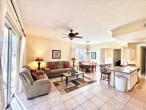 Smart TV - First Floor Naples Winter Retreat | Glen Eagle Golf Community (Naples)