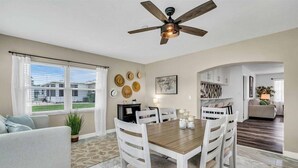 Unclassified image, 5 of 27, button - Island Hideaway | Private Patio + Grill (Sarasota)