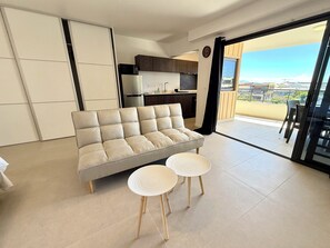 TV - Studio Vairagi City, brand new in the center of Papeete, WiFi -Netflix -A/C (Papeete)