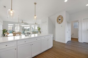 Interior - Decks with Ocean Views, Grill, 2 King Suites, Dogs Welcome, 2 Min Walk to Beach (Surf City)
