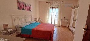 Room - Cozy apartment with parking included (Palermo)