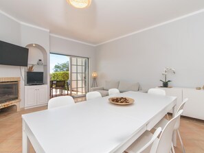 Dining - Golden Seaside Villa: Beach and Pool Access Included (Cabanas de Tavira)