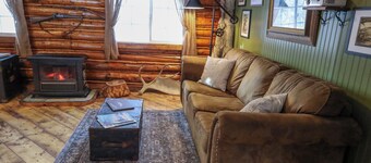 Trails End, historic cabin on Bear Creek, next to Gulkana River 