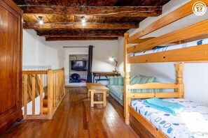 2 bedrooms, iron/ironing board, bed sheets - LE LEROT - JARSY - Gîte (JARSY)