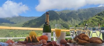 Panoramic view - Calm and serenity - Le Lys des Makes