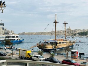 Pemandangan dari hartanah