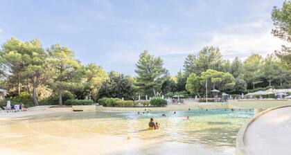 Apartment in Pont Royal With Pool Views