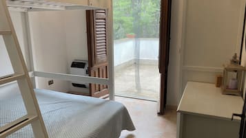 2 chambres, fer et planche Ă repasser, accĂšs Internet, draps fournis