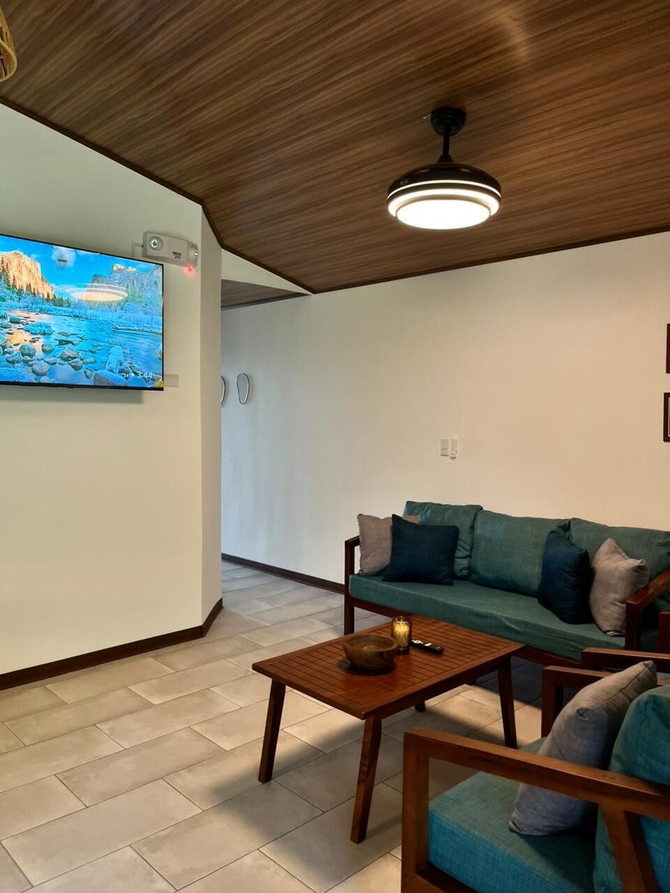 Smart TV, offices