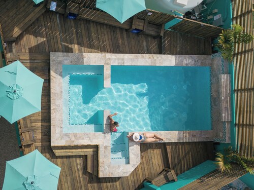 Vip parking 5 minute walk to the beach