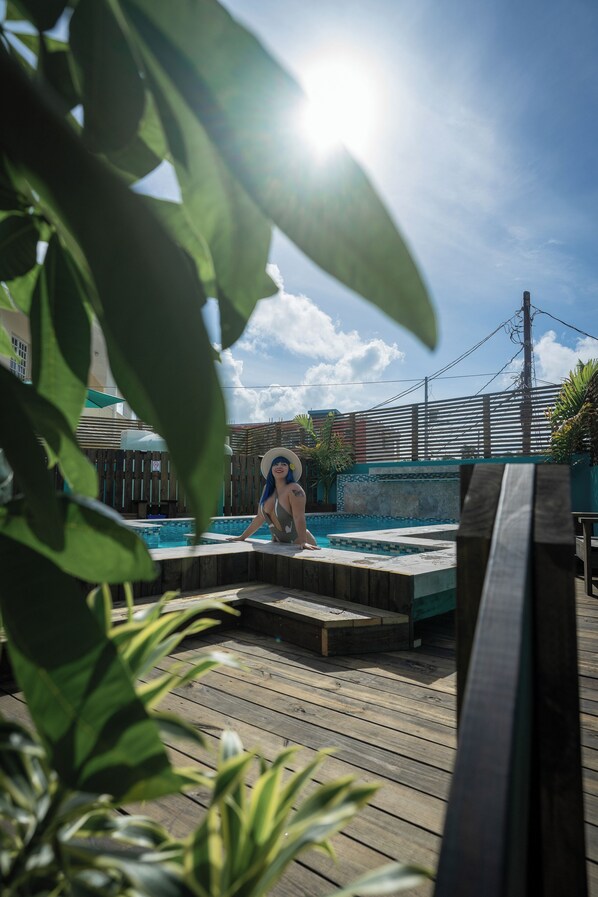 Oklassificerad bild, 1 av 9, knapp