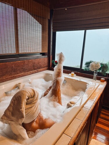 🌲 Cabaña Del Roble • Private Jacuzzi & Fireplace • 30 min from SJO Airport