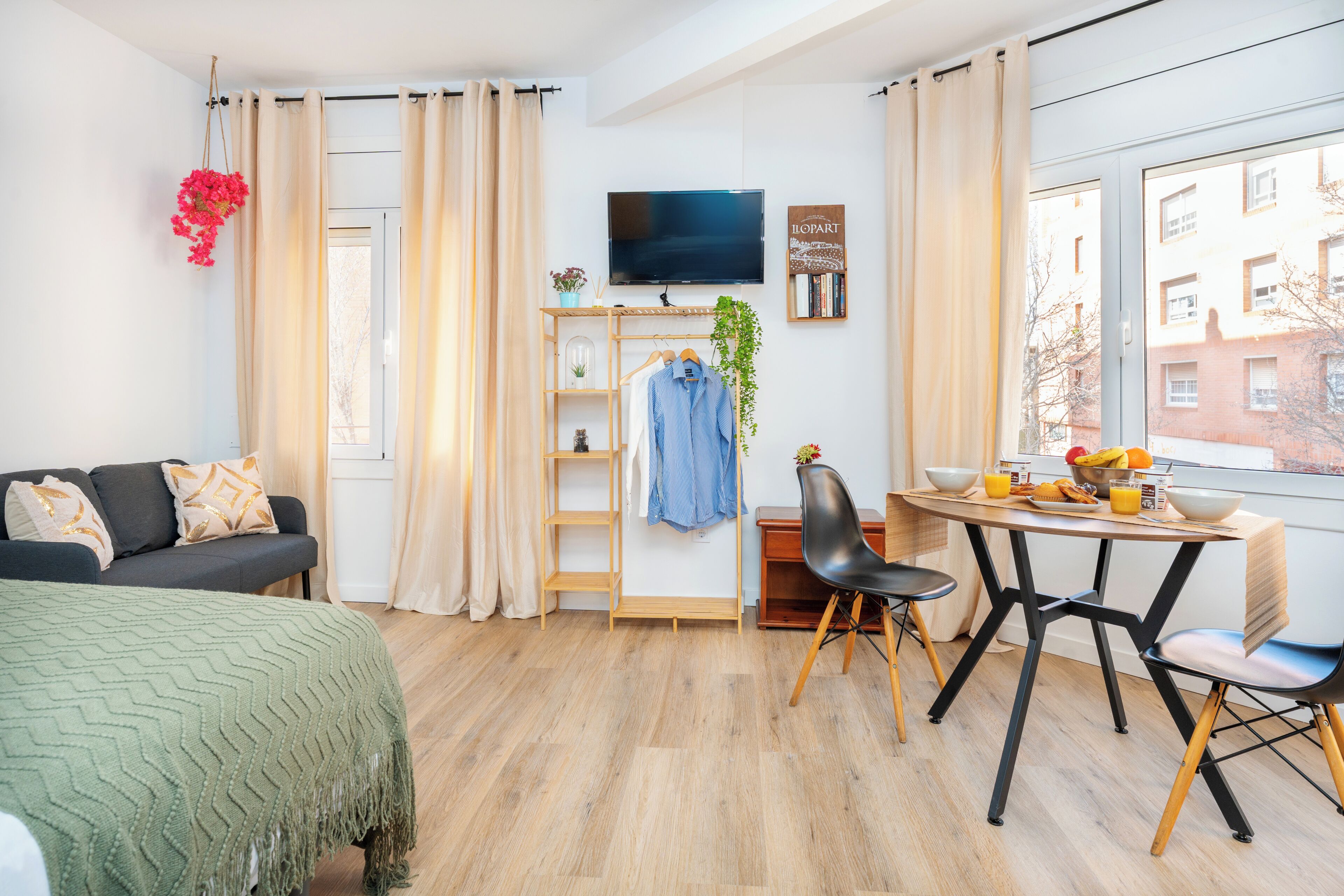 1 chambre, fer et planche à repasser, Wi-Fi gratuit, draps fournis