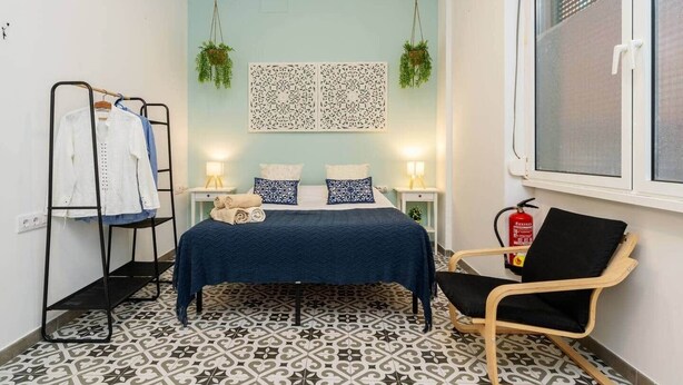 1 chambre, fer et planche à repasser, Wi-Fi gratuit, draps fournis