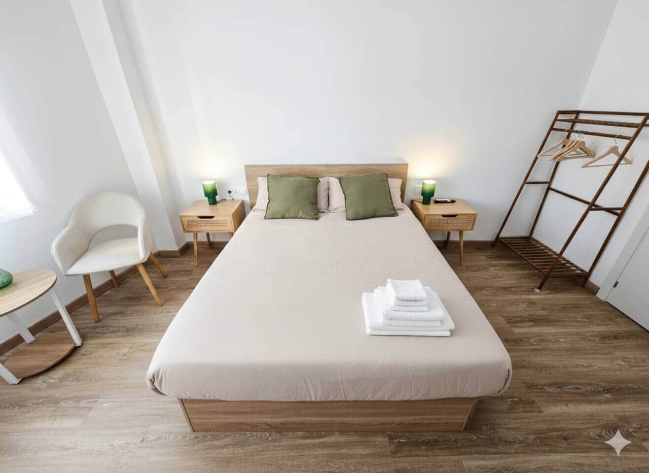 1 bedroom, desk, iron/ironing board, WiFi (free)