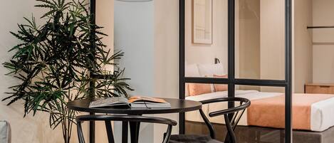 Emper Forum | Dining
