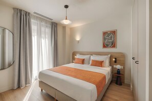 Pierfront | Iron/ironing board, free WiFi - Leon by Zoia Living  (Piraeus)