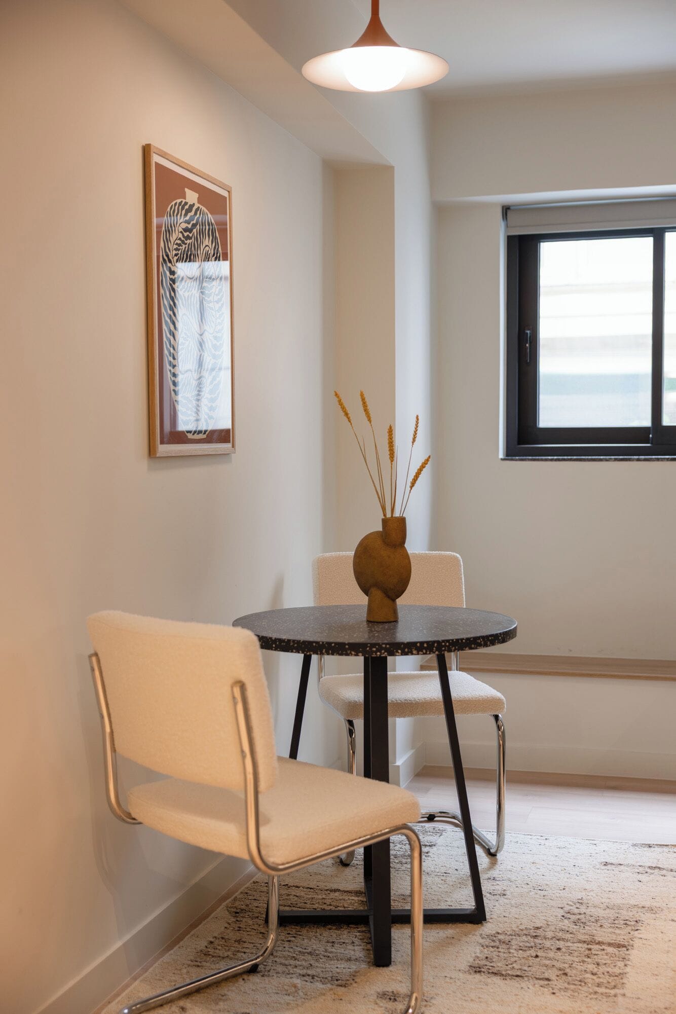 Corner Bay | Living area