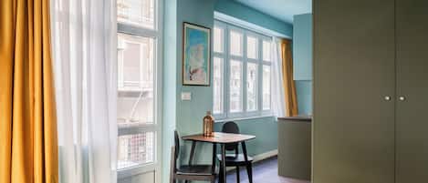 Didot Bold | Interior