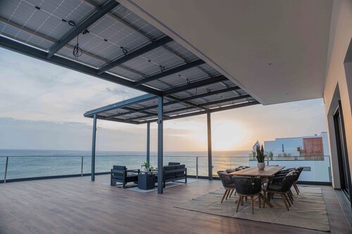 OCEAN VIEW, 4BDRM PENTHOUSE IN PRESTIGOUS PALMAREJO BAIXO PRAIA, CAPE VERDE