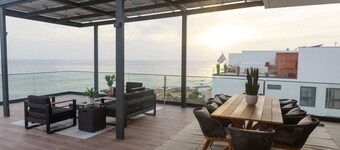 5-Star Luxury OCEAN VIEW, 4BDRM PENTHOUSE W/Private Pool in PRAIA