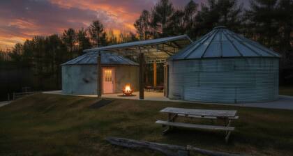 John’s Place: Unique Silo Stay & Horse Trail Rides