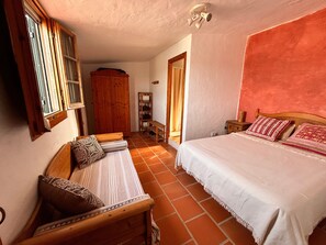 Iron/ironing board, WiFi, bed sheets - Duplex with Sea Views near Fornells (Son Parc)