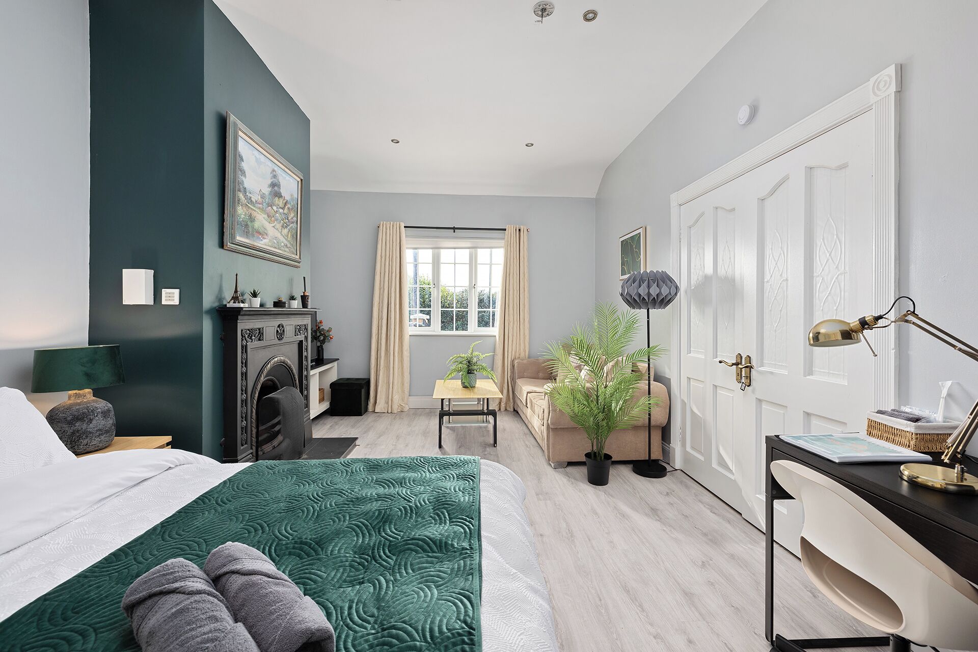 Dublin Airport Oasis By Sol Haven - Dublin