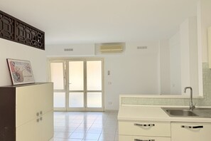 Interior - SE214 - Senigallia, comfortable one-bedroom apartment near the town center with private courtyard (Senigallia)