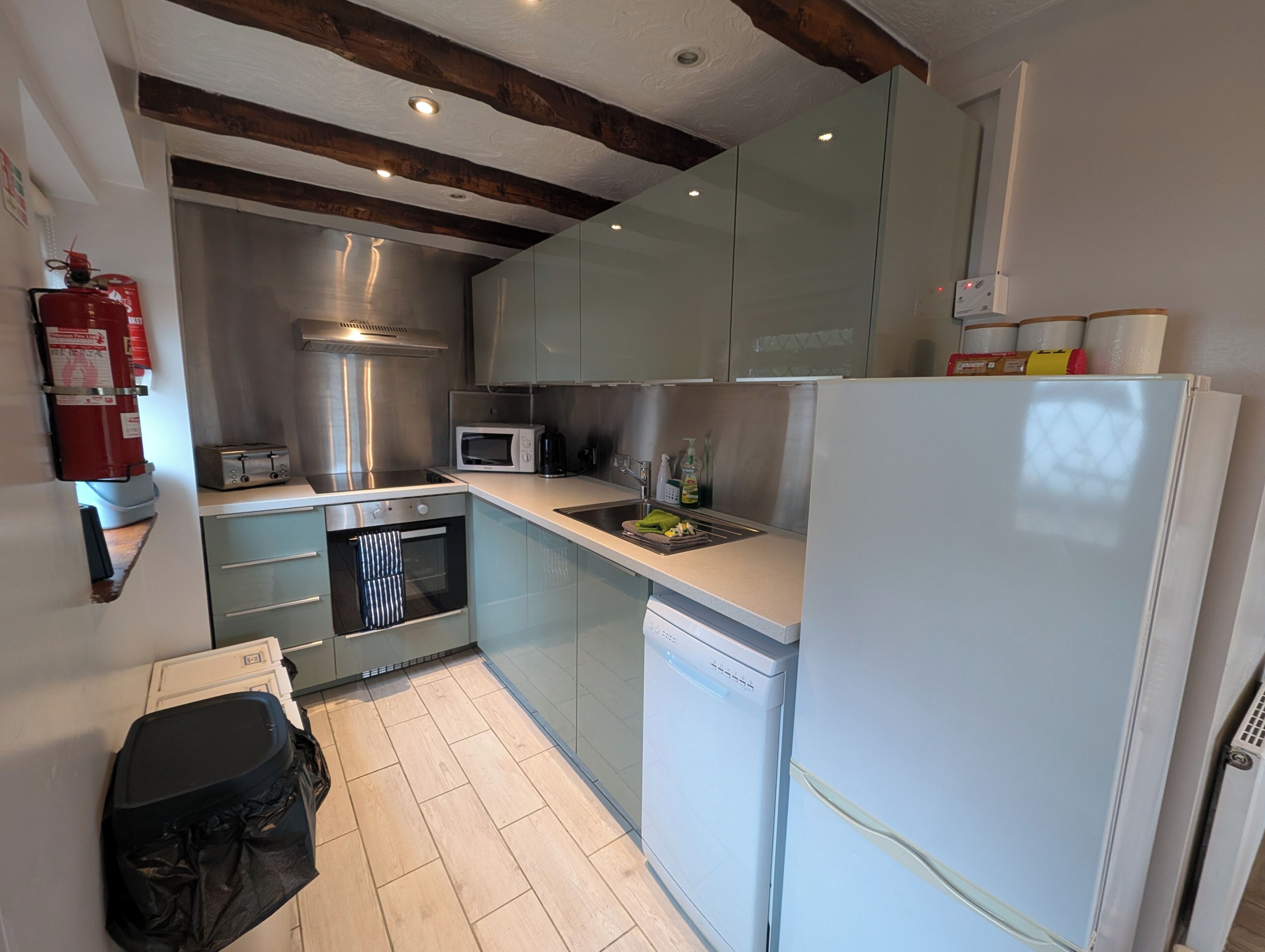 Comfort Apartment, Mountain View | Private kitchen