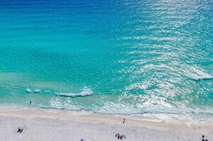 House, Multiple Beds (Seapointe Serenity) | Beach