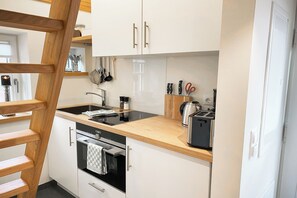 Private kitchen - Altes Backhaus - detached & private | terrace | Smart-TV | WLAN | 2 pers. (Ohne)