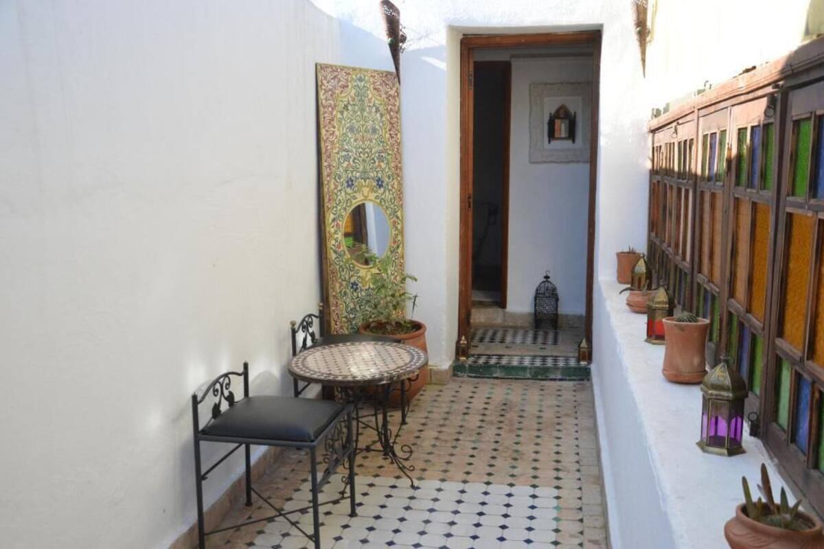 Comfort-Doppel- oder -Zweibettzimmer, Terrasse, Blick auf den Innenhof