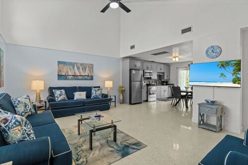 Sanibel Shores B1: A delightful cottage in charming Sanibel
