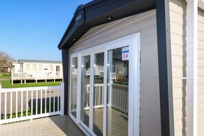 Exterior detail - South Beach Landings 0028 (Rye)