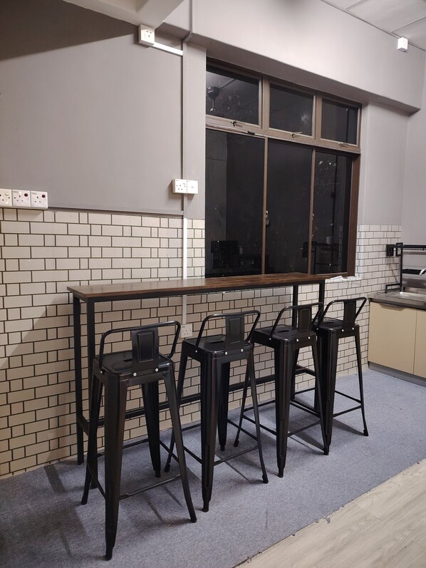 Double Room | Shared kitchen facilities | Microwave - Ayla Hostel at MITC (Ayer Keroh)